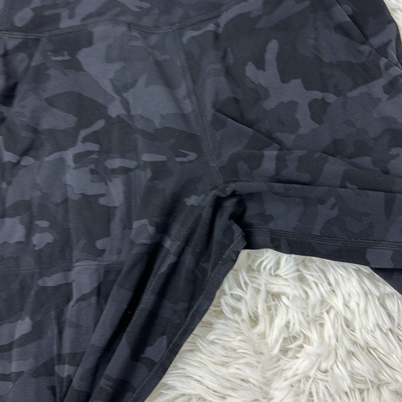Lululemon Align Jogger Crop *23" Incognito Camo Multi Grey - Picture 2 of 4